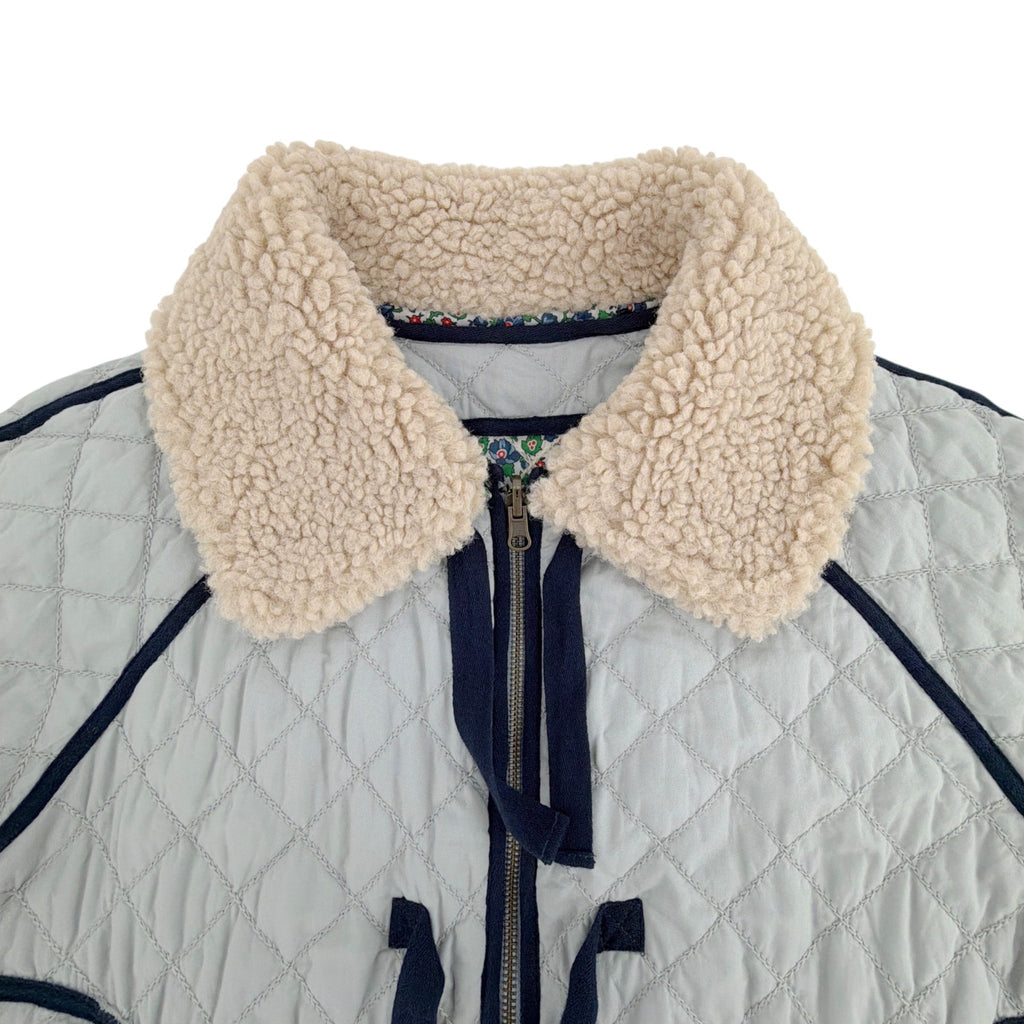 THE GREAT. The Short Quilted Reversible Jacket in Stone Blue 0|XS