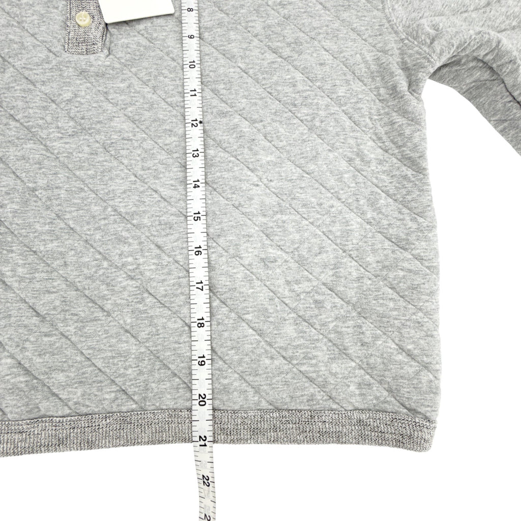 THE GREAT. The Quilted Henley Sleep Sweatshirt. in Heather Grey 0|XS