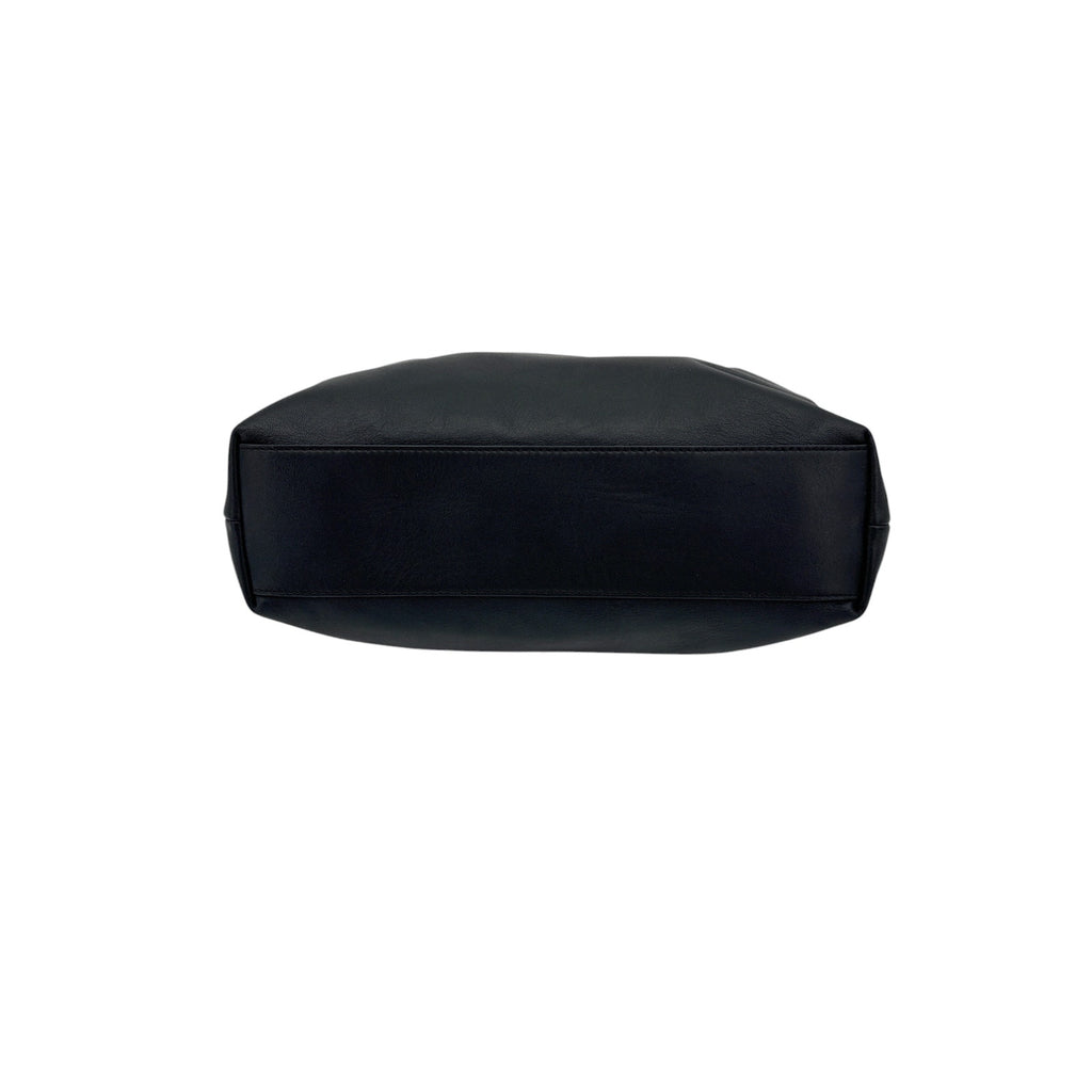 VERONICA BEARD Leather Slouch Bag in Black