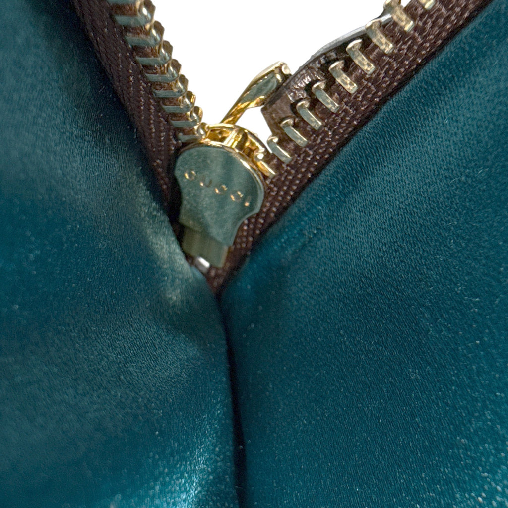 GUCCI Ophidia GG Supreme Medium Shoulder Bag