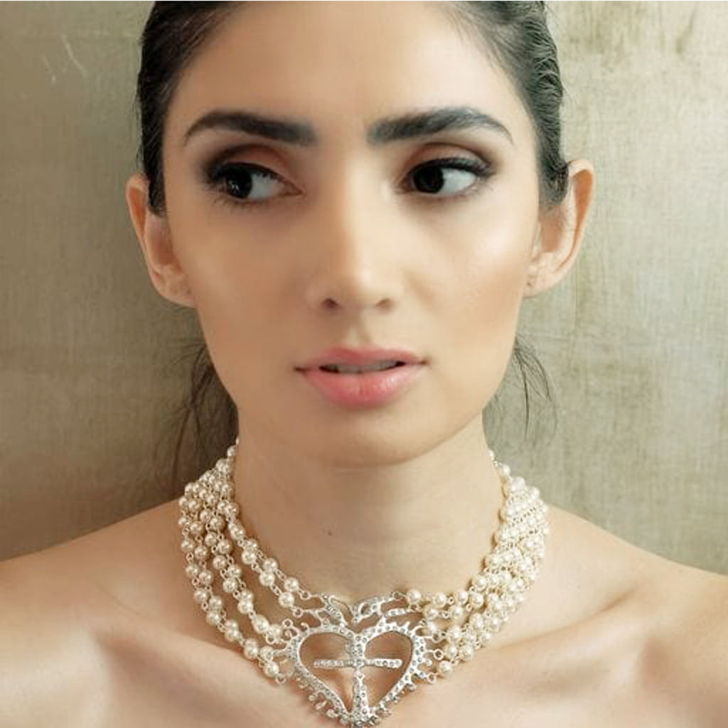 VSA La Queen Collar Pearl & Silver