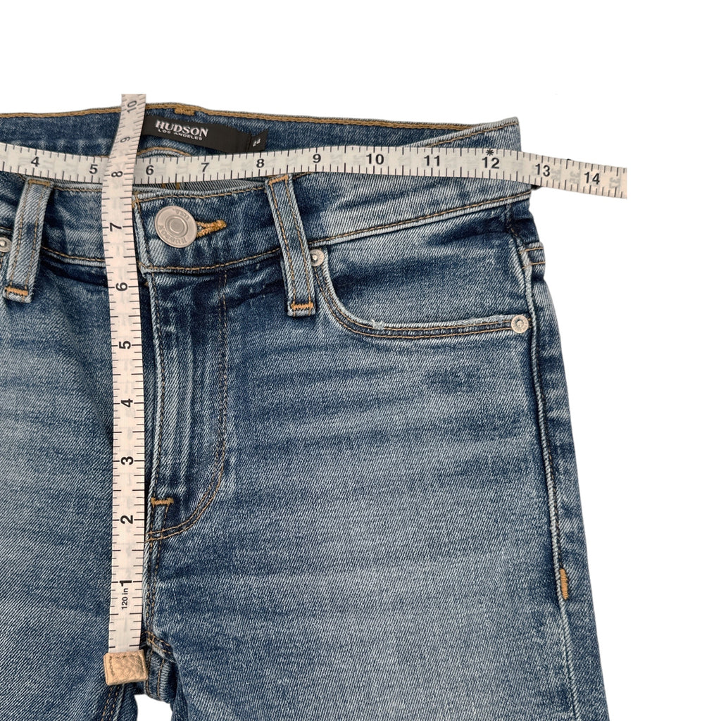 HUDSON Amelia Mid Rise Short in Winelight 24