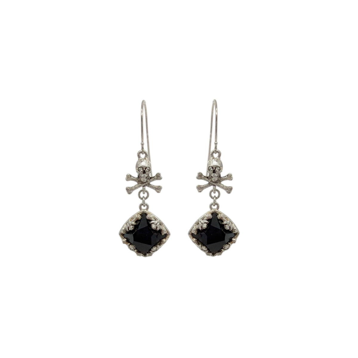VIRGINS SAINTS & ANGELS VSA Skull Treasure Earrings in Silver