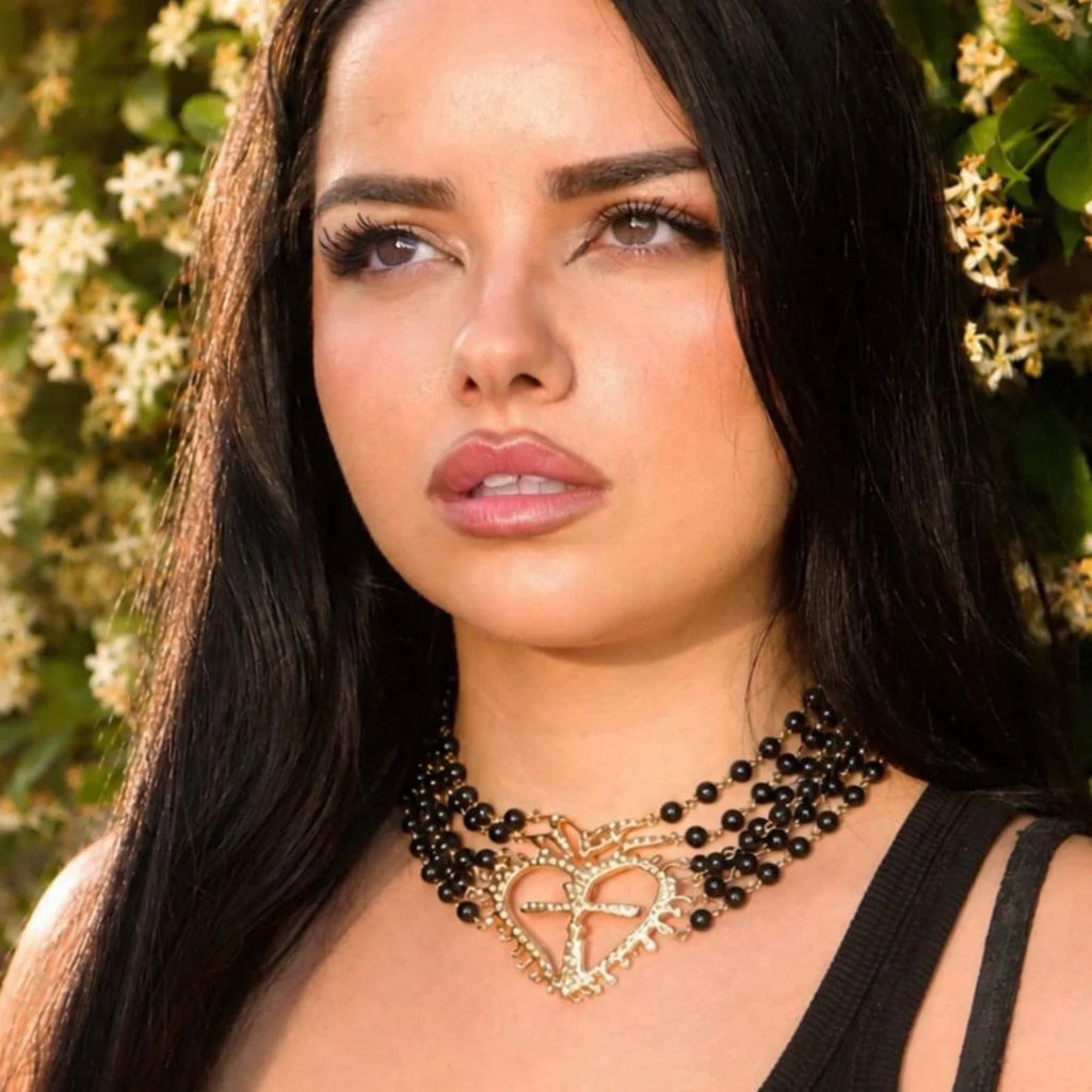 VIRGINS SAINTS & ANGELS VSA La Queen Collar Mystic Black in Gold