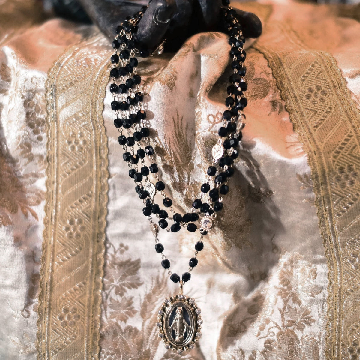 VIRGINS SAINTS & ANGELS VSA Milagrosa Medallion in Silver