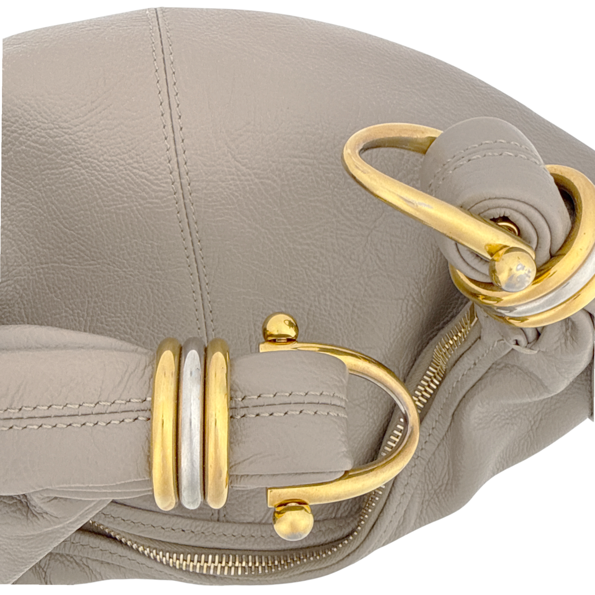 CHLOE Small Bracelet Hobo Bag in Grained Leather in Grey