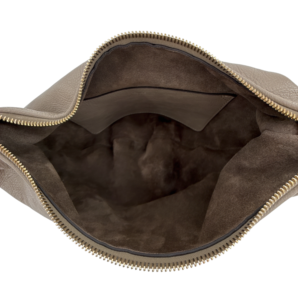 CHLOE Small Bracelet Hobo Bag in Grained Leather in Grey
