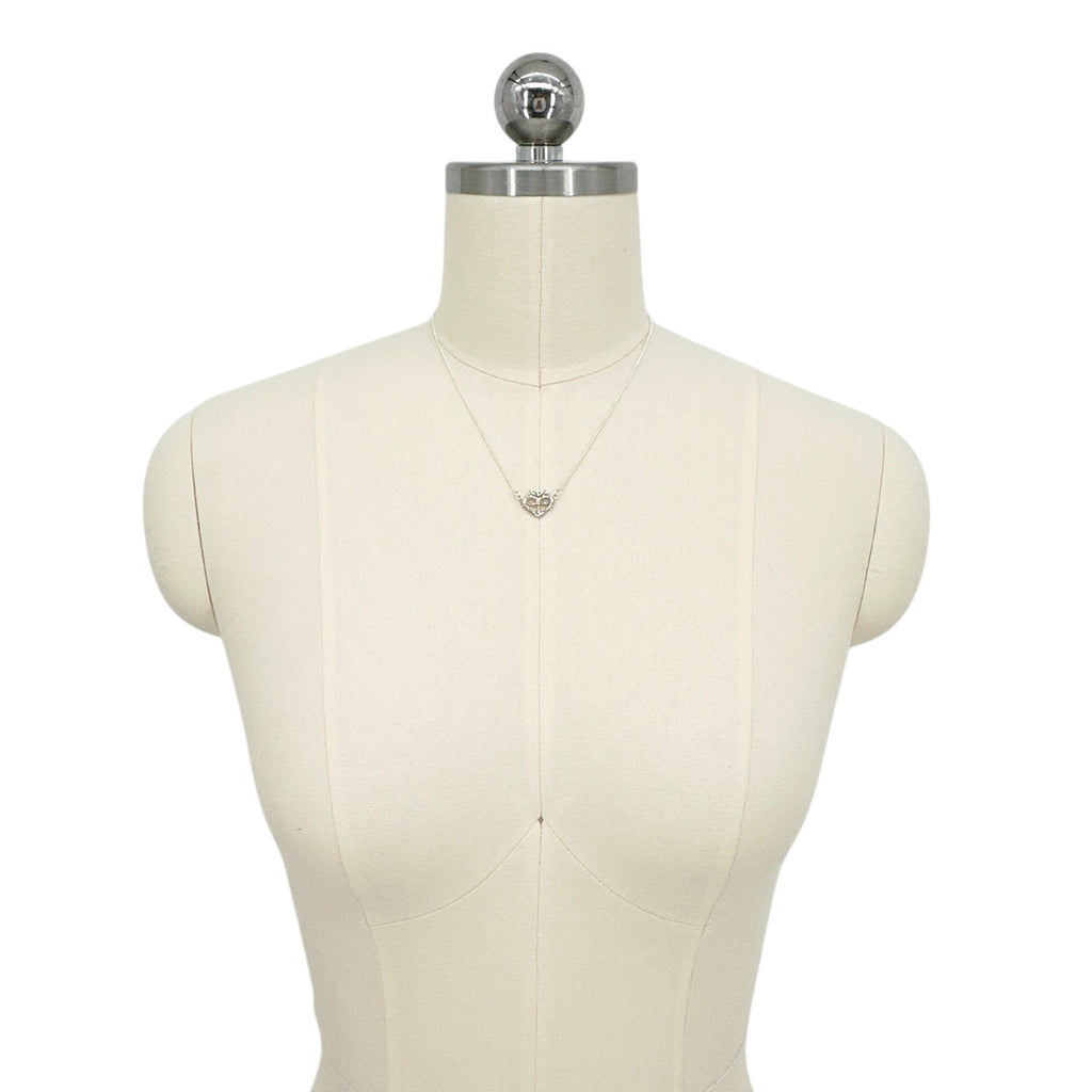 VSA Queen of Hearts Petite Logo Necklace Silver