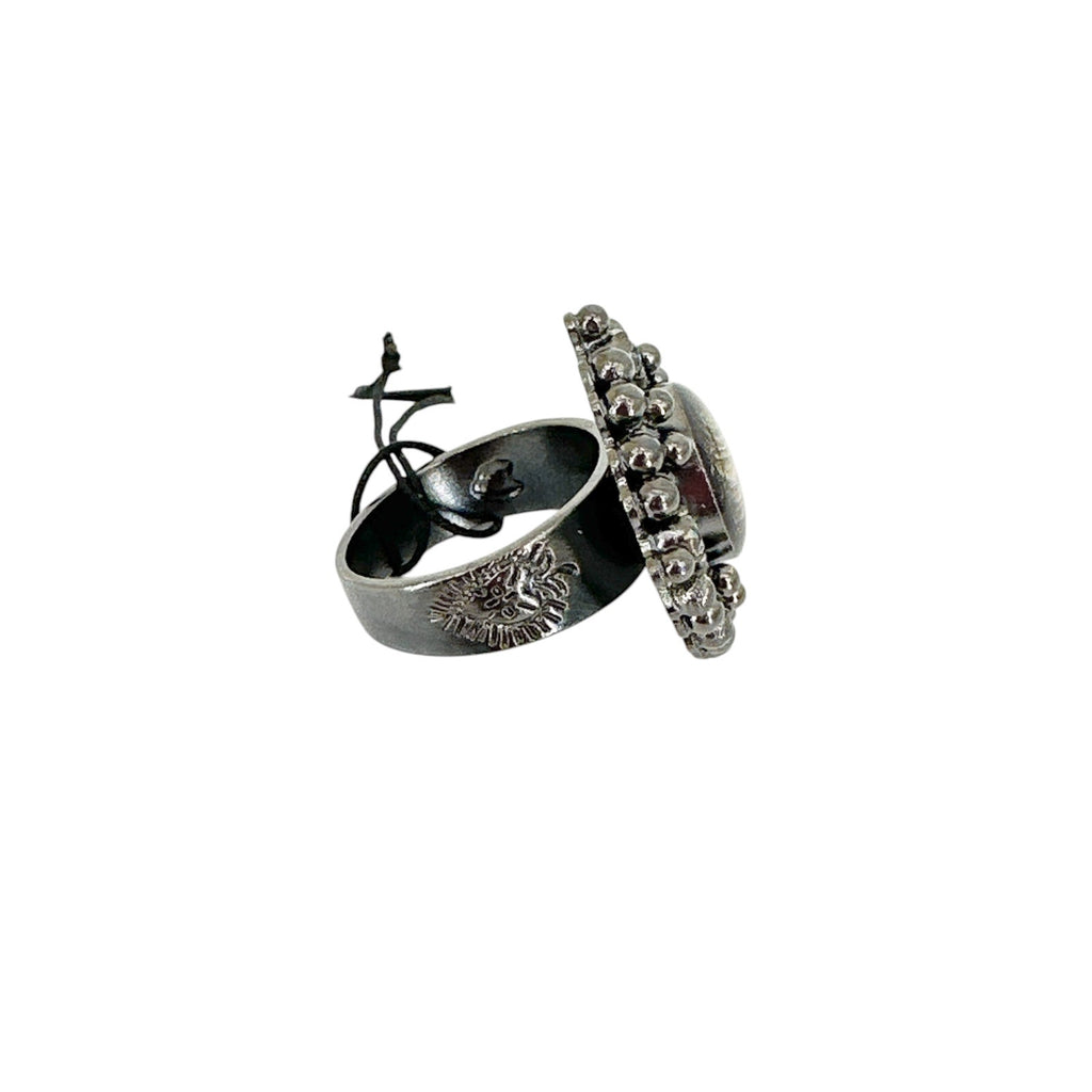 VIRGINS SAINTS & ANGELS VSA Petite Cloister Zia Ring in Gunmetal 6