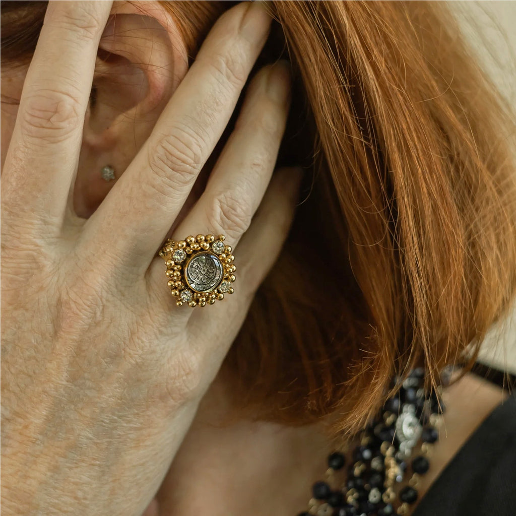 VSA Petite Cloister San Benito Ring Gold Size 6